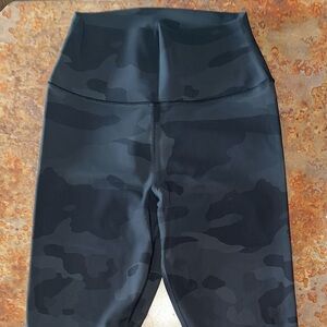 ALO Yoga Black Camouflage Leggings
